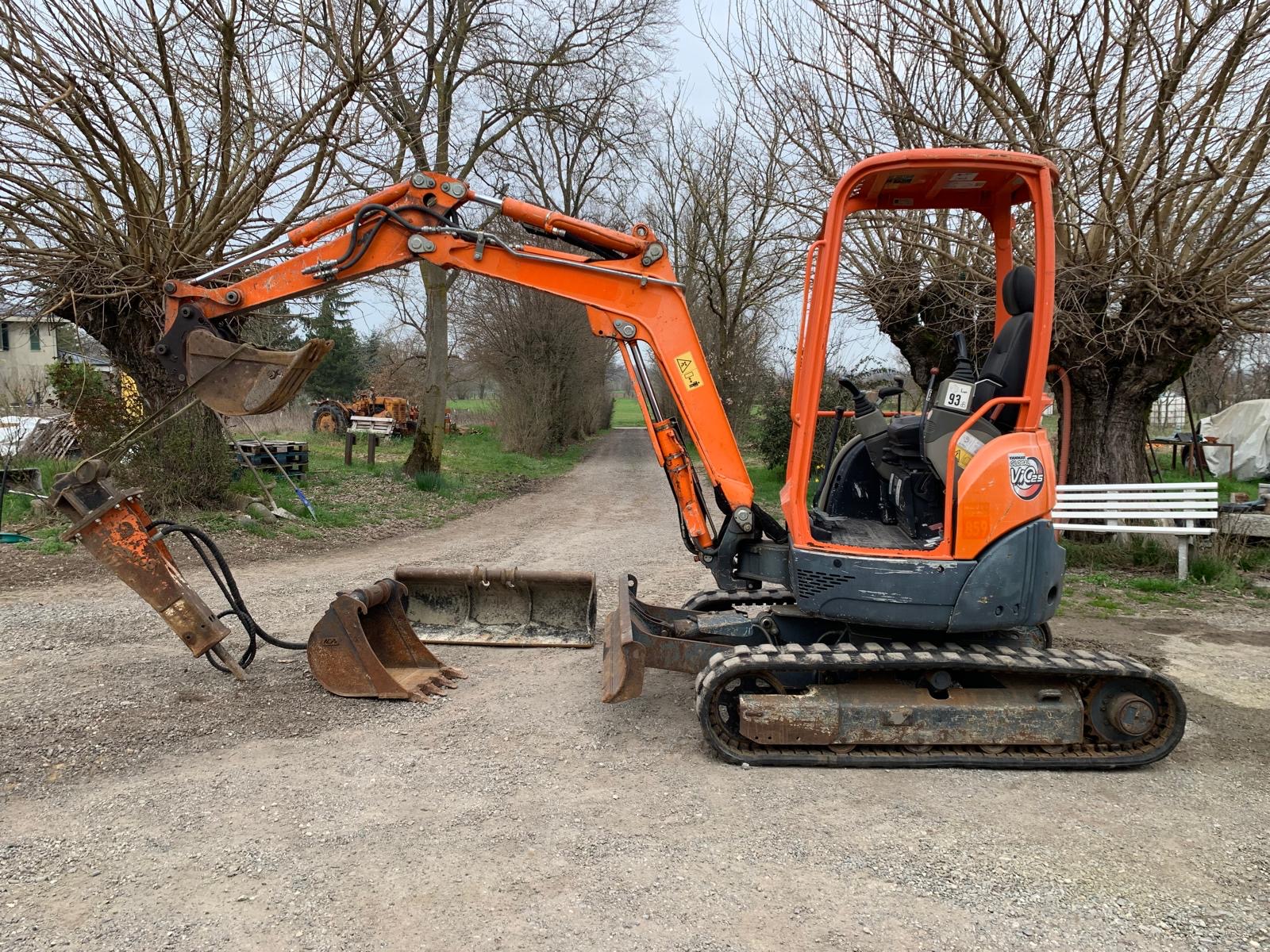 YANMAR VIO 25-4 del 2014_1
