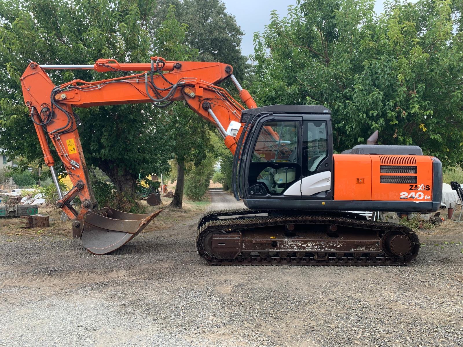 HITACHI ZX 240 N_8